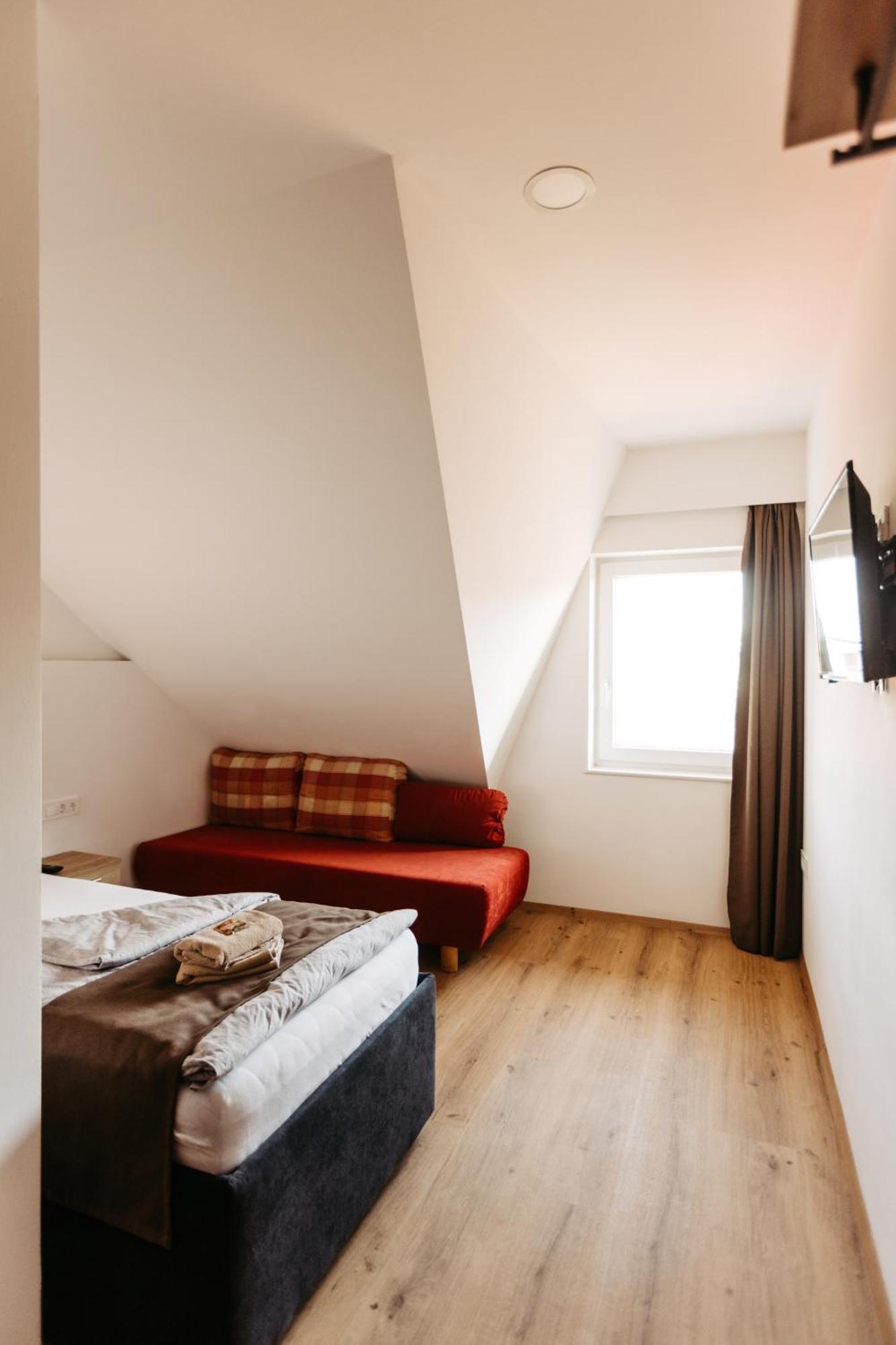Hotel Murat Ptuj Zewnętrze zdjęcie