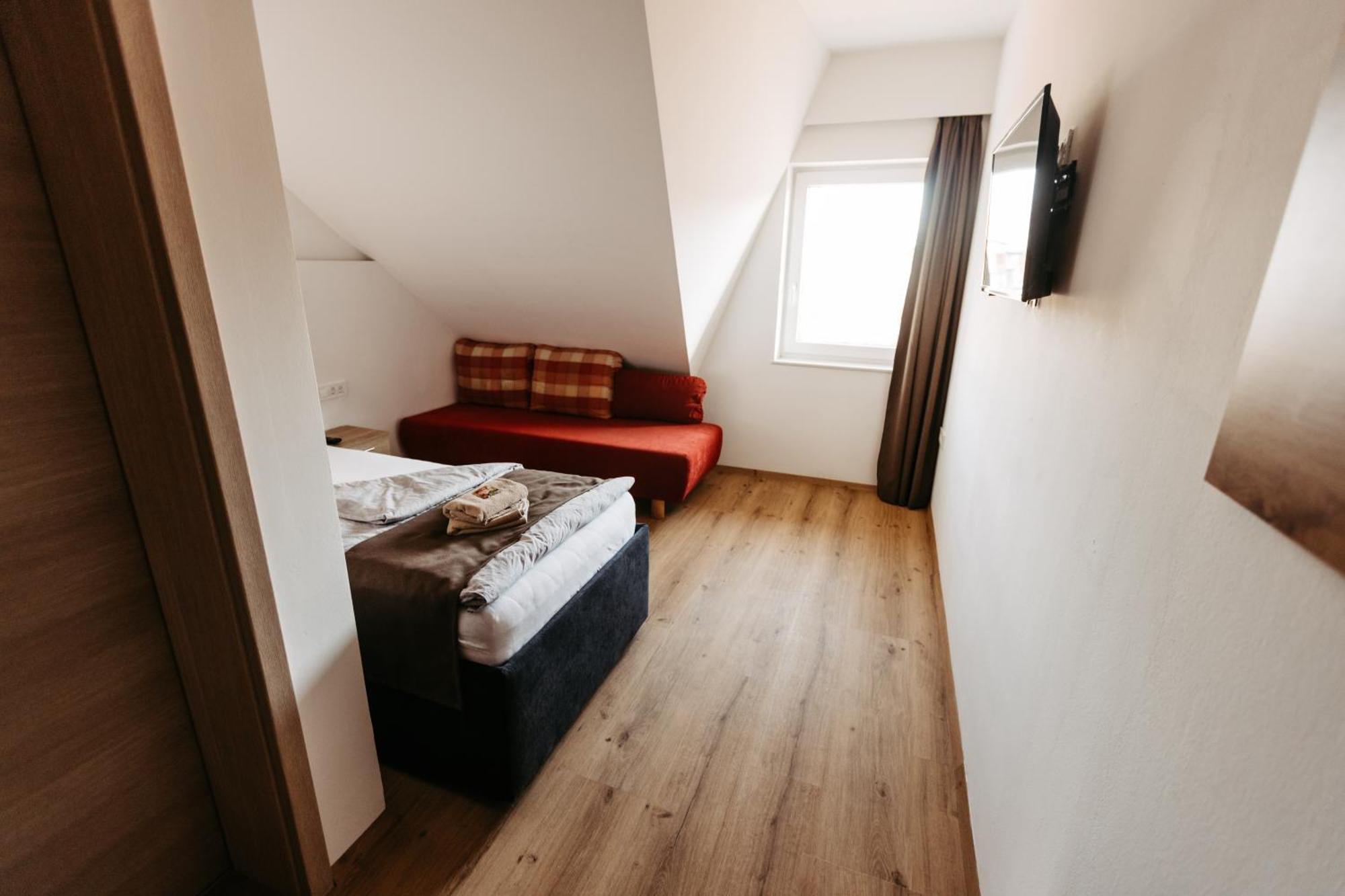 Hotel Murat Ptuj Zewnętrze zdjęcie